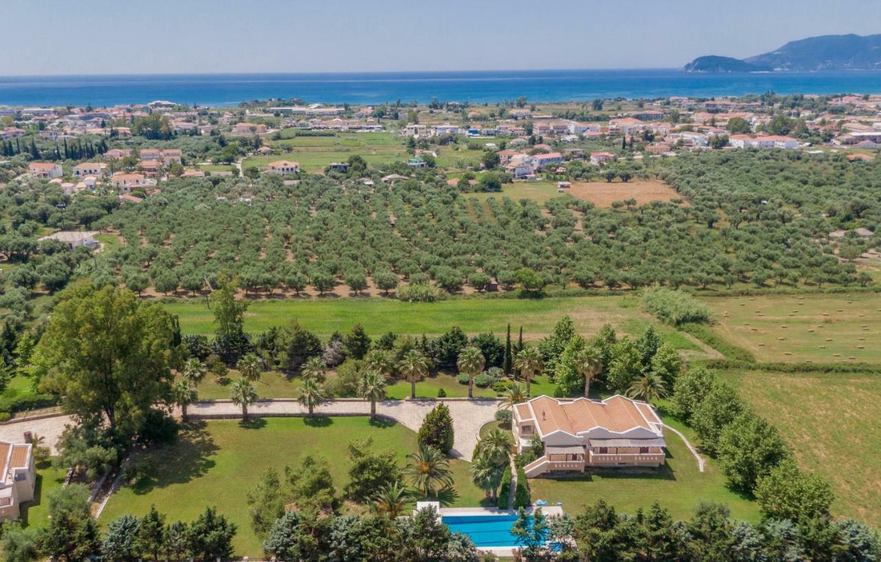 Leone Luxury Villas Kalamákion Exterior foto